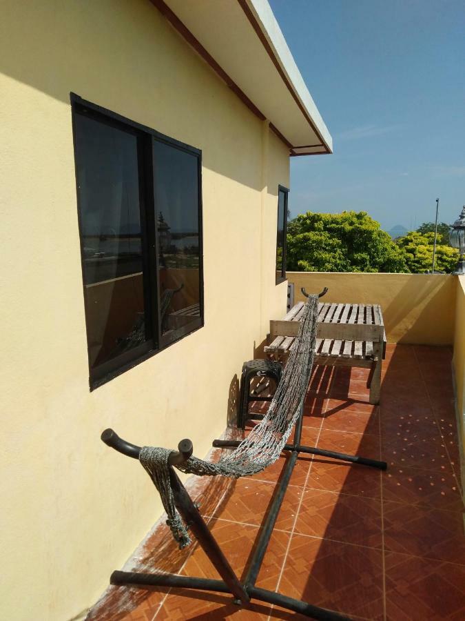 Rumah Hentian Ayah Kampung Kuala Besut Exterior foto